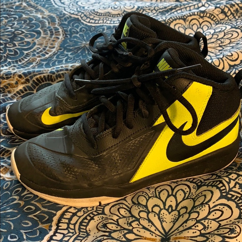 Boys Nike size 2